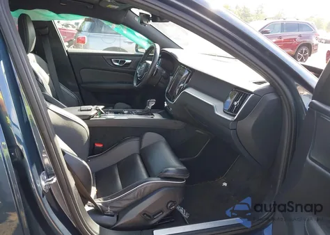 2019 Volvo S60 T6 R-Design from USA, damaged, VIN 7JRA22TM7KG005958